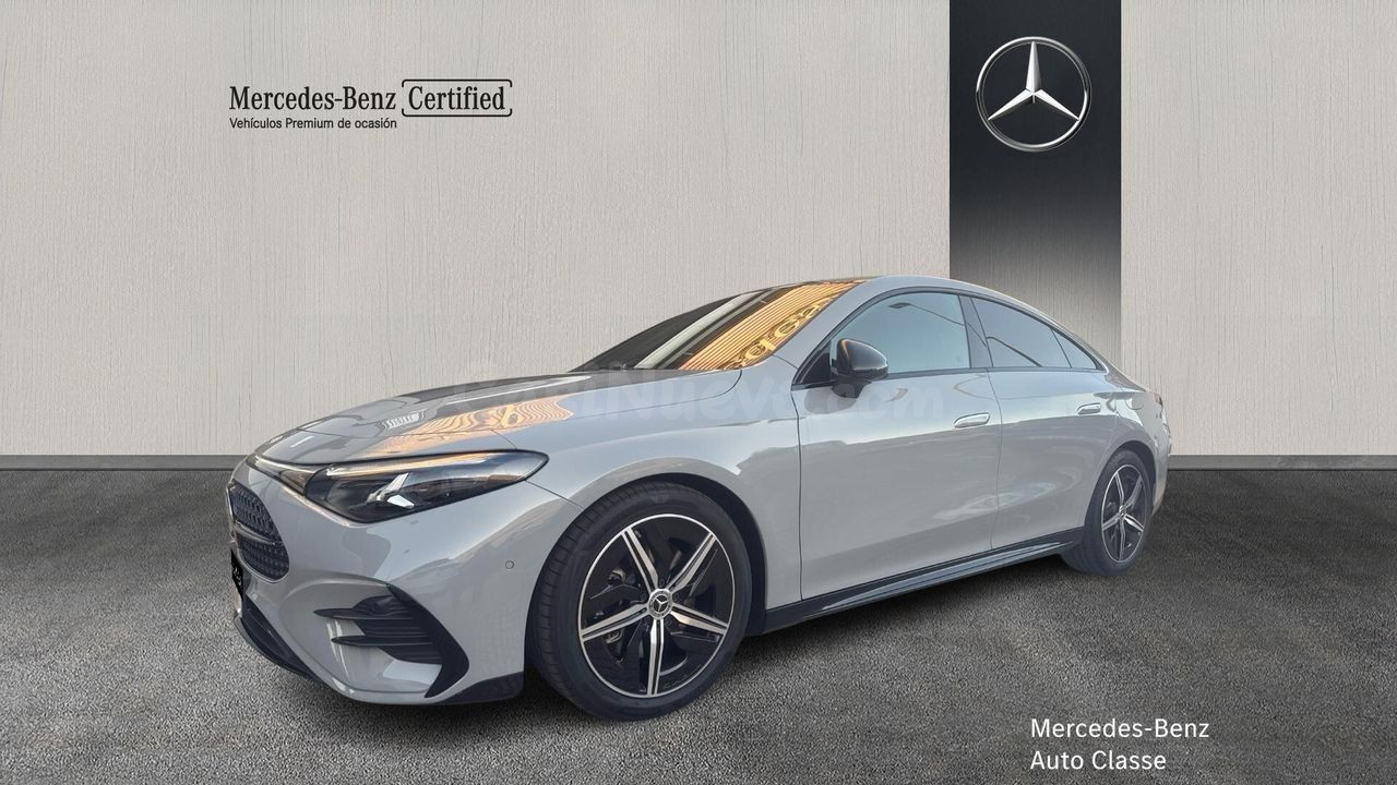 Mercedes CLA -CLASS CLA 220 con tecnología hibrida