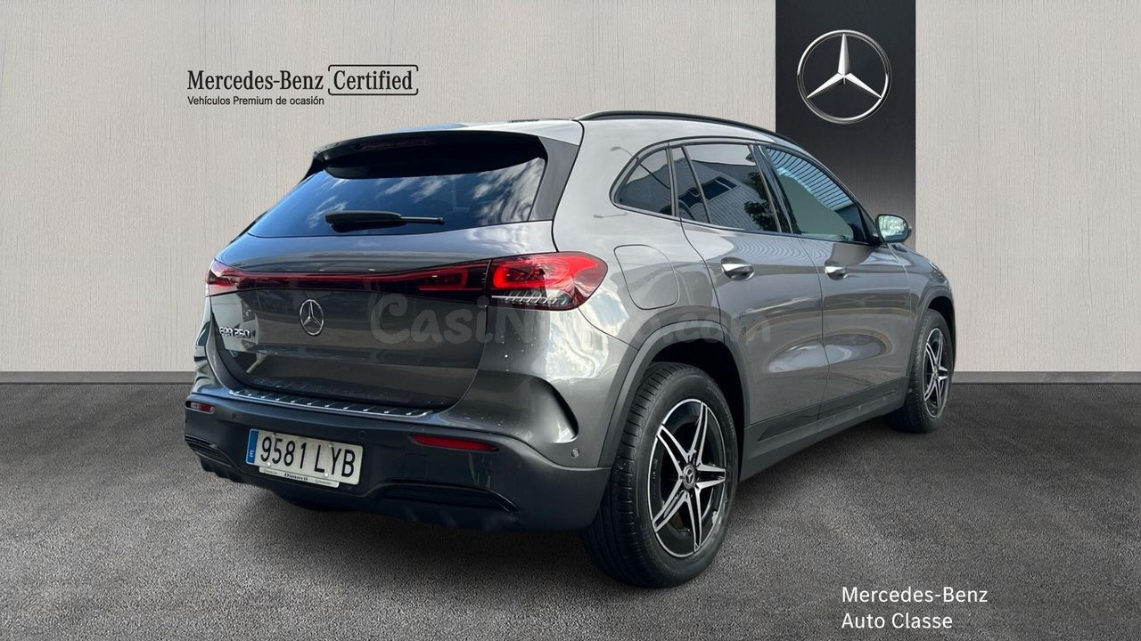 Mercedes EQA -CLASS EQA 250 AMG LINE - foto 2