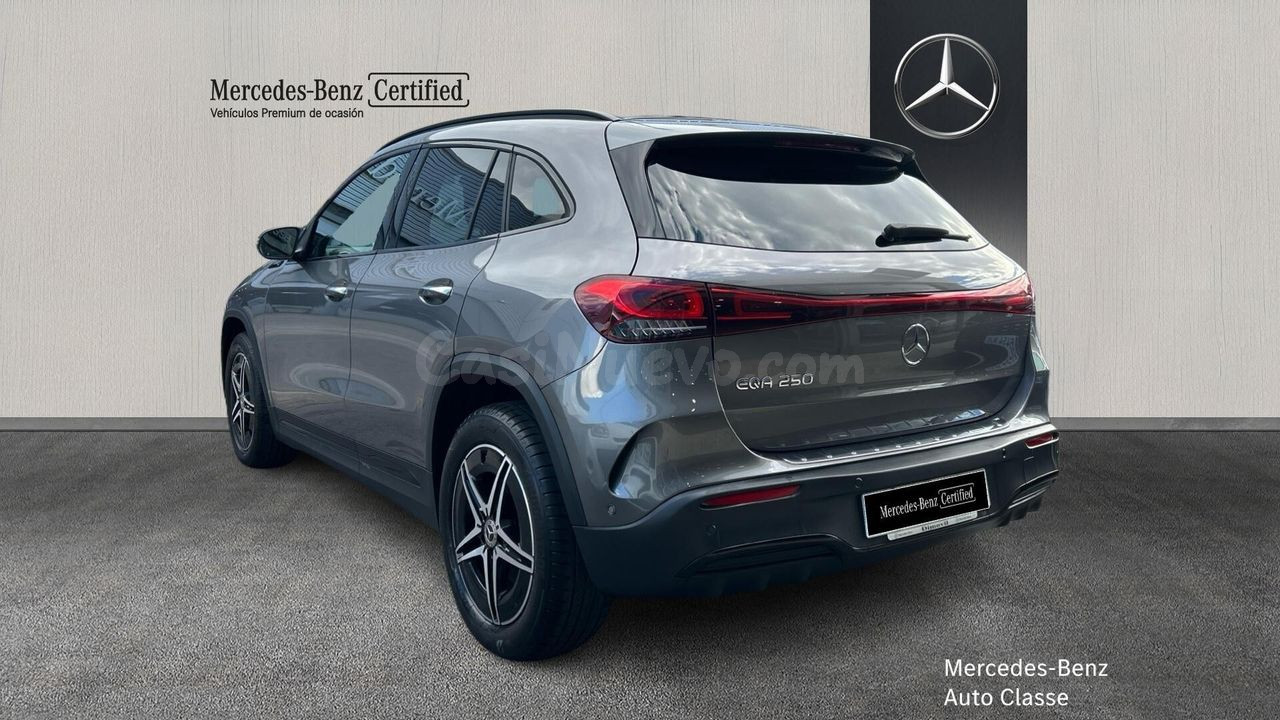 Mercedes EQA -CLASS EQA 250 AMG LINE - foto 4