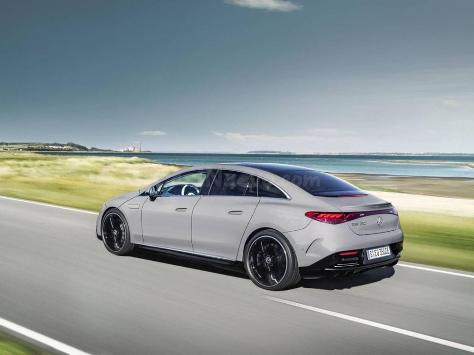Mercedes Benz EQE