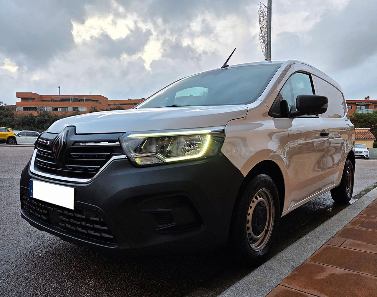 Renault Kangoo FURGÓN 1.5 BLUE DCI 95CV. 2 PLAZAS - foto 3