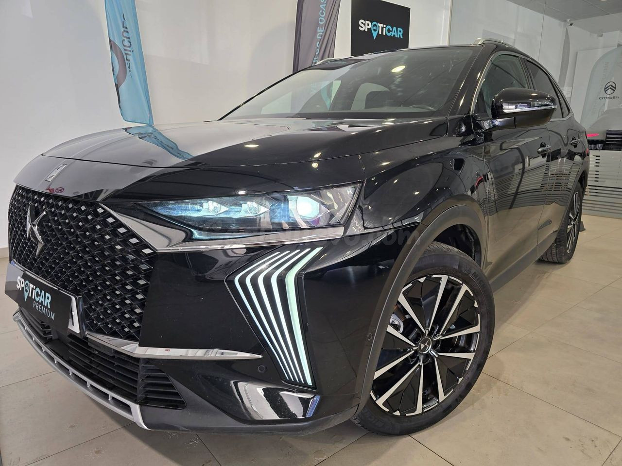 DS 7 Automático Diésel 130CV Badajoz - Oportunidad única - foto 2
