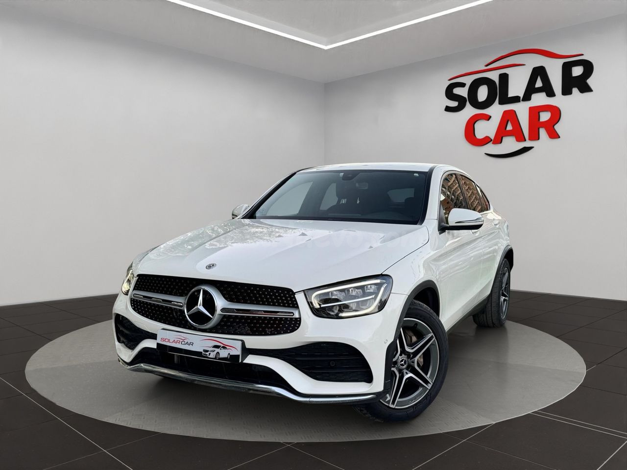 Mercedes GLC Coupé 4x4 con equipamiento premium en Esplugues
