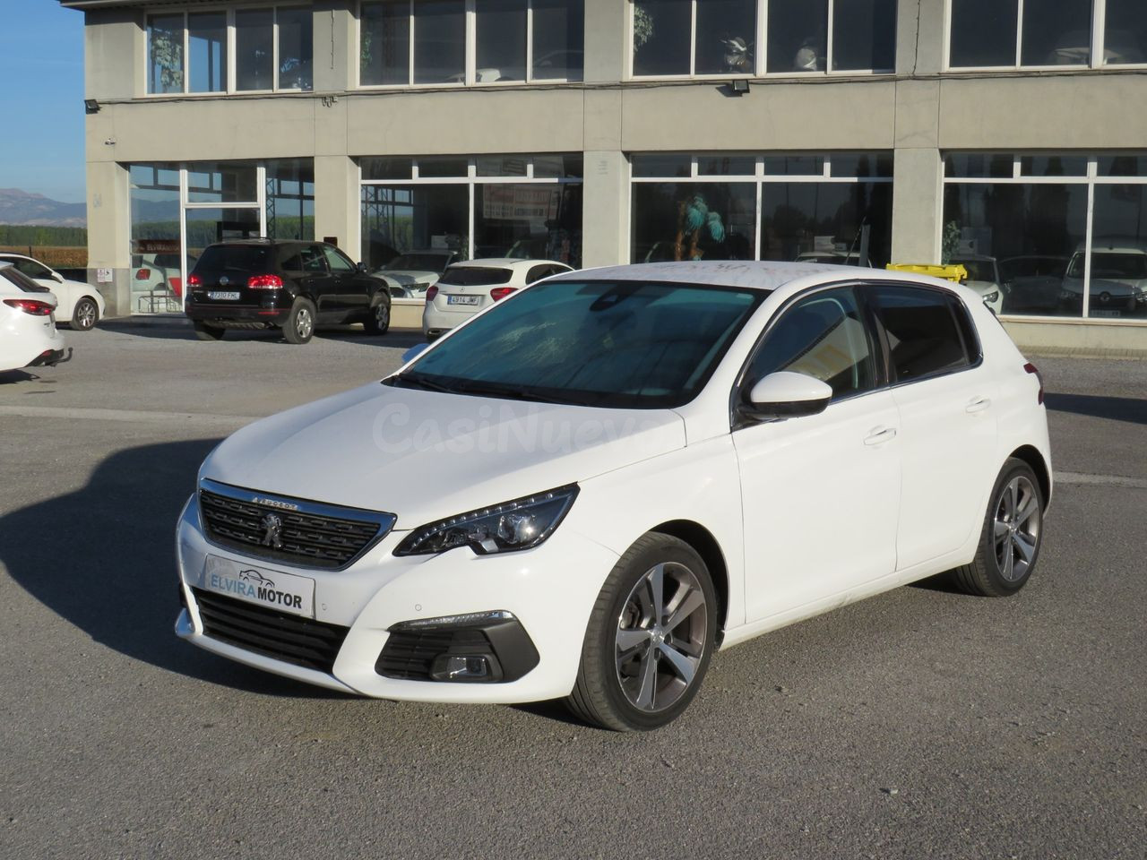 Peugeot 308 5p Allure 1.5 BlueHDi 130 S&S - foto 2