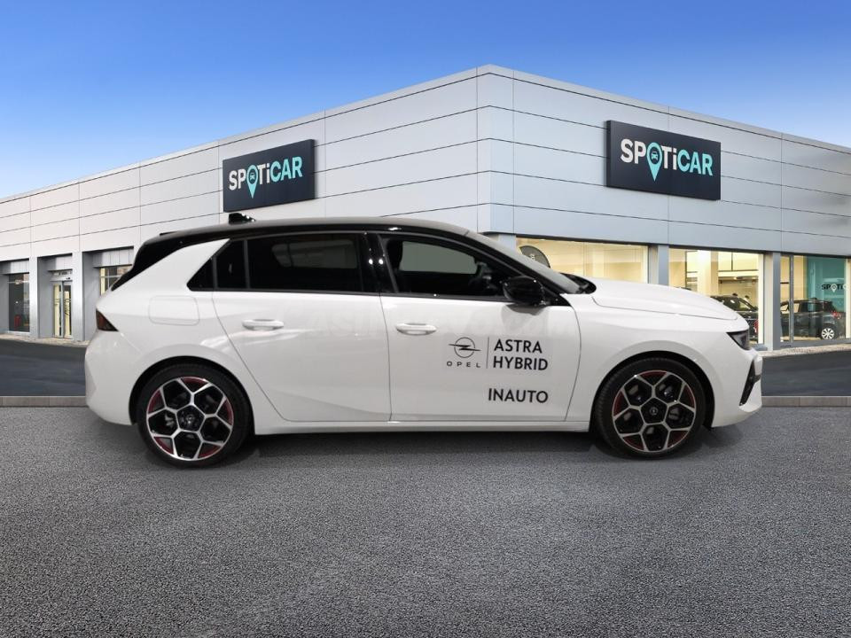 Opel Astra - foto 4