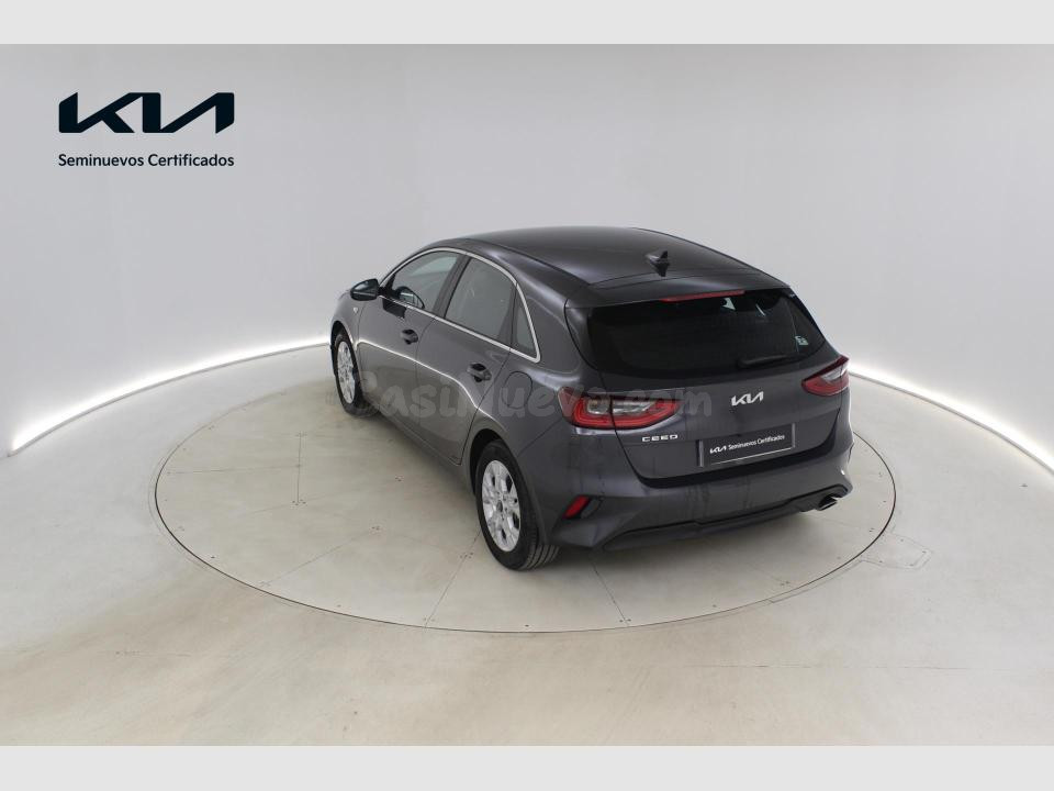 Kia Ceed - foto 2