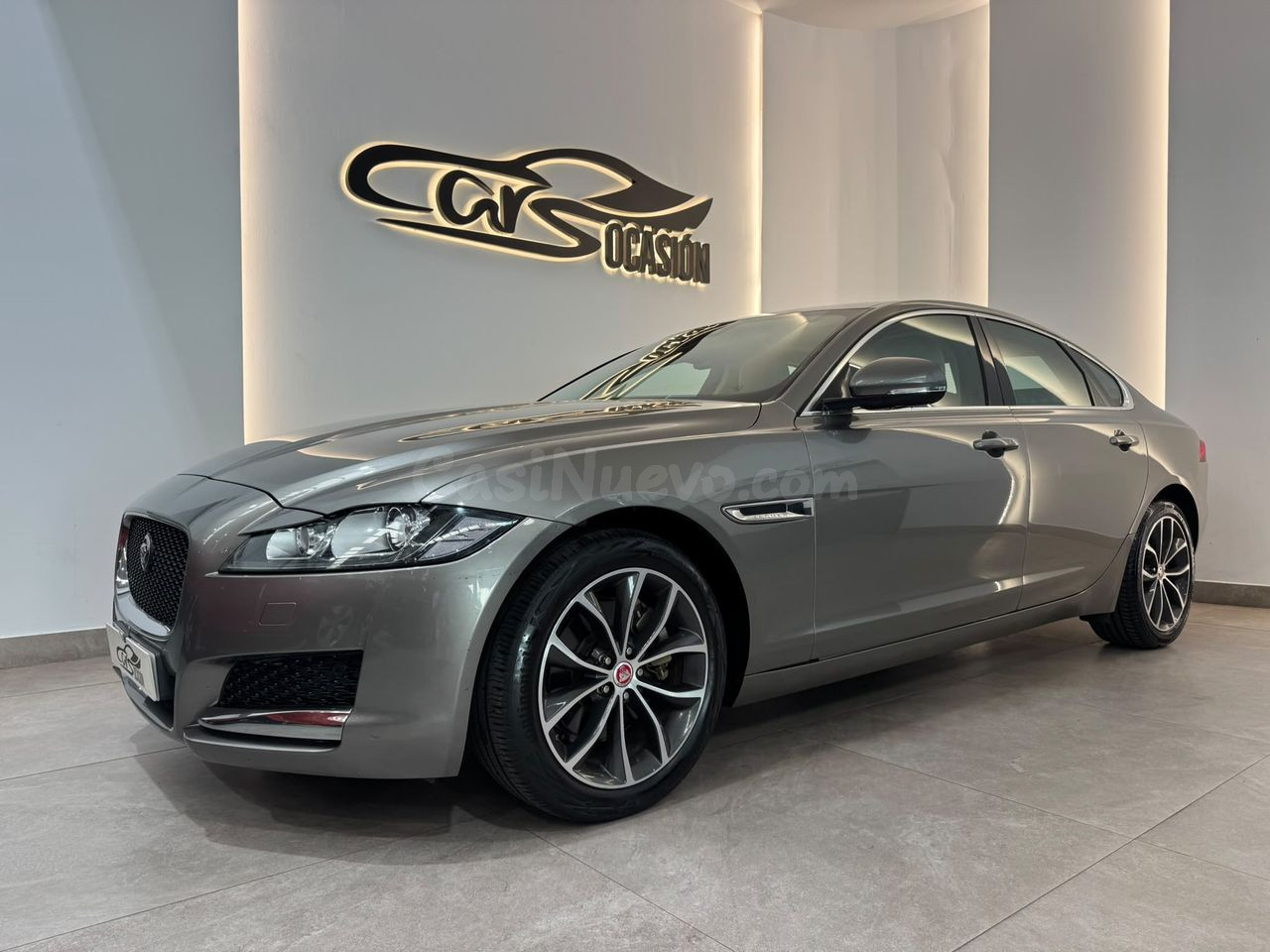 Jaguar XF Pure