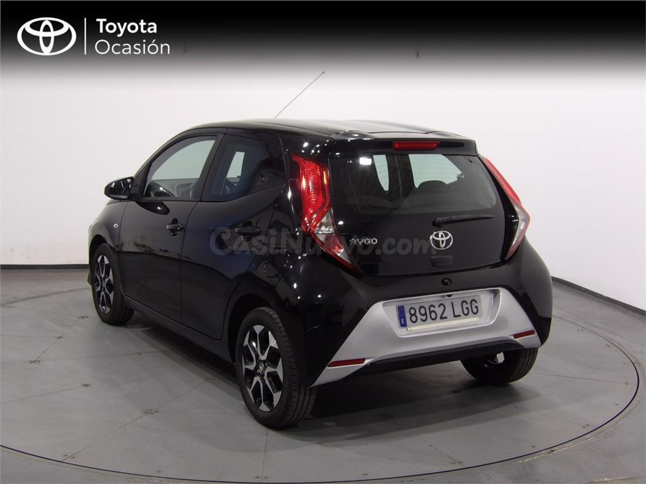 Toyota Aygo 1.0 70 x-play - foto 2
