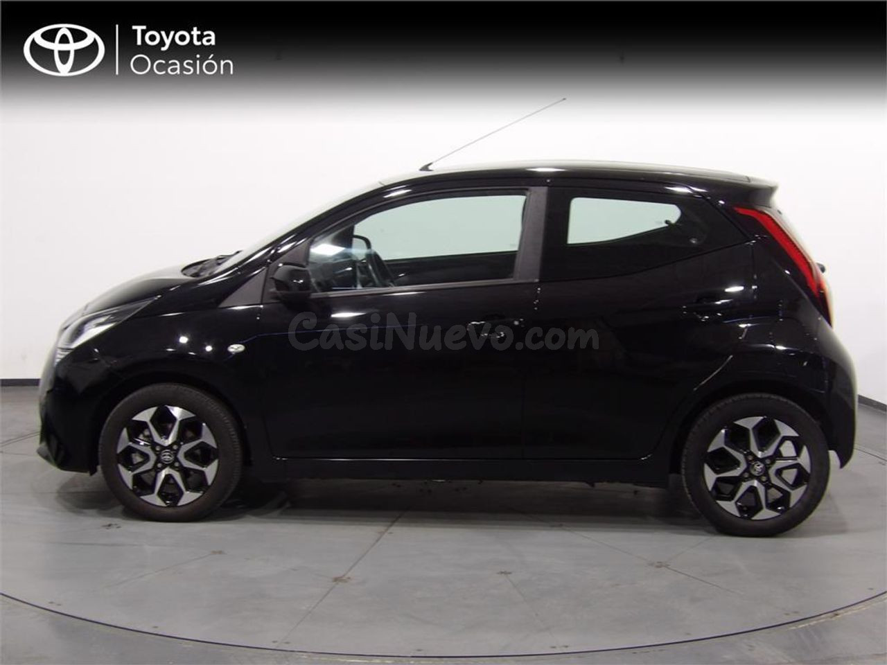 Toyota Aygo 1.0 70 x-play - foto 3