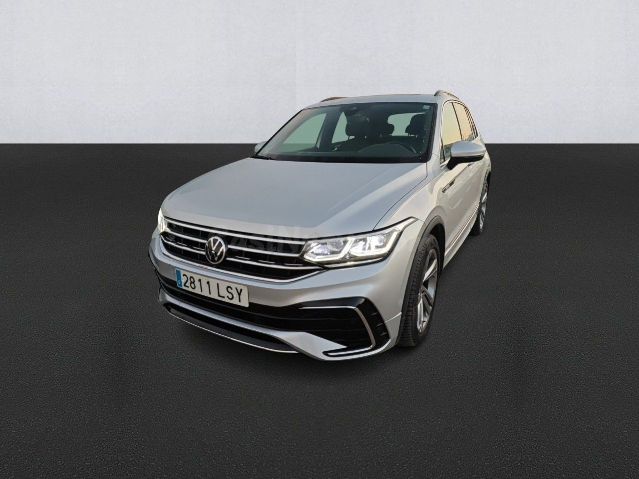 Volkswagen Tiguan R-Line seminuevo con renting sin compromiso en España