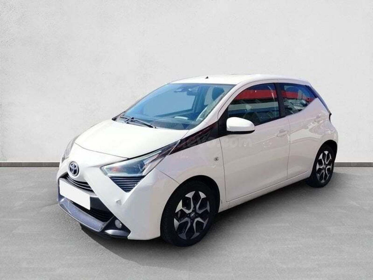 Toyota Aygo 1.0 VVT-I X-PLAY 5P