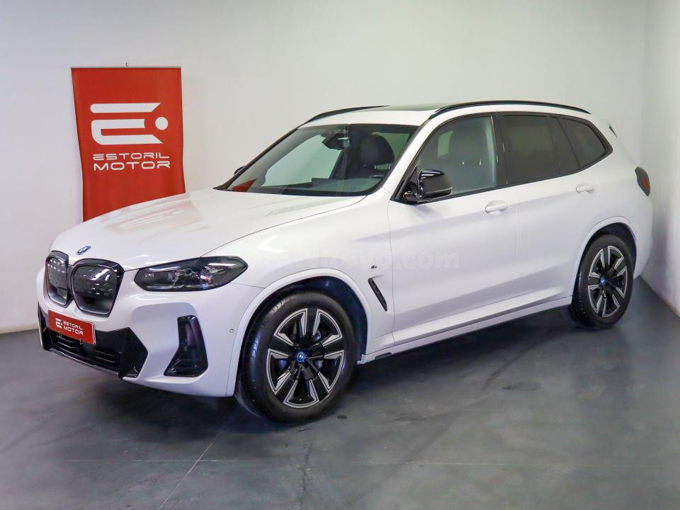 BMW iX3