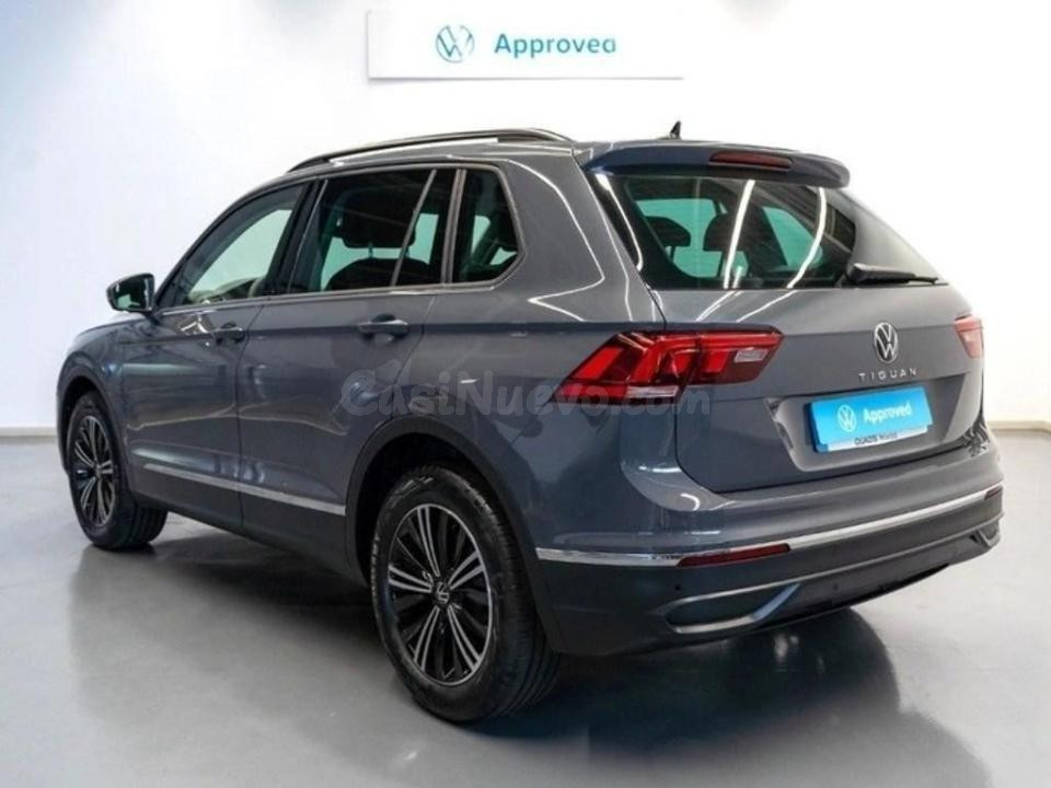 Volkswagen Tiguan - foto 2