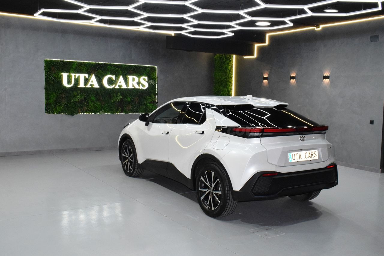 Toyota C-HR HYBRID ADVANCE 1.8 140CV E-CVT - foto 4