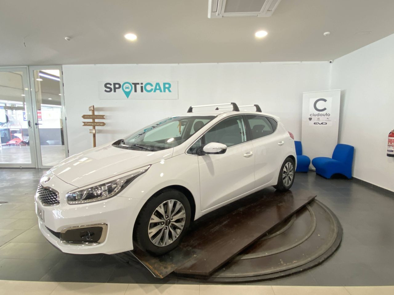 Kia Ceed 1.4 CVVT 74kW (100CV) Concept