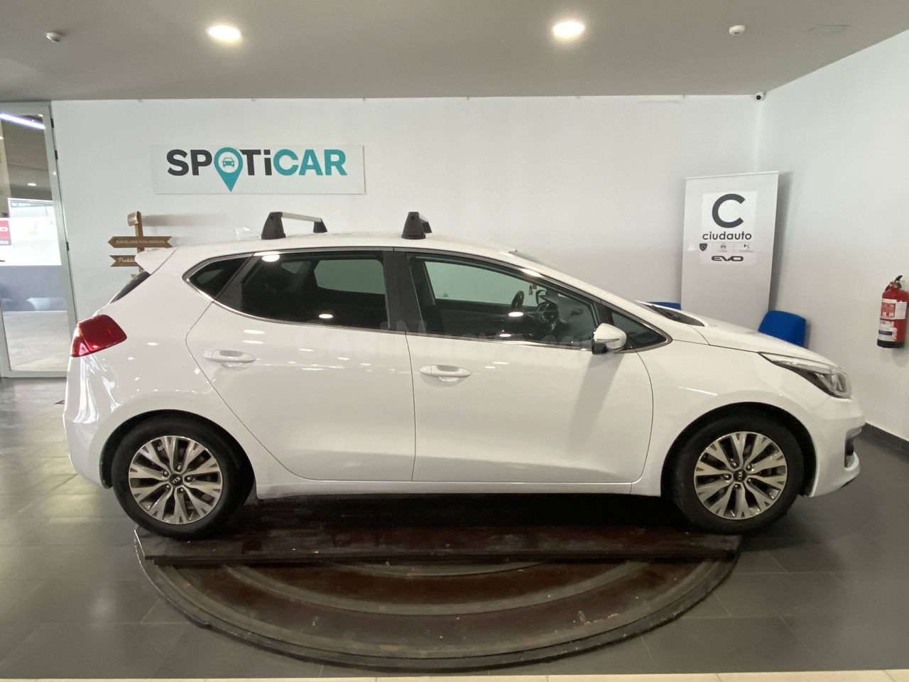 Kia Ceed 1.4 CVVT 74kW (100CV) Concept - foto 2