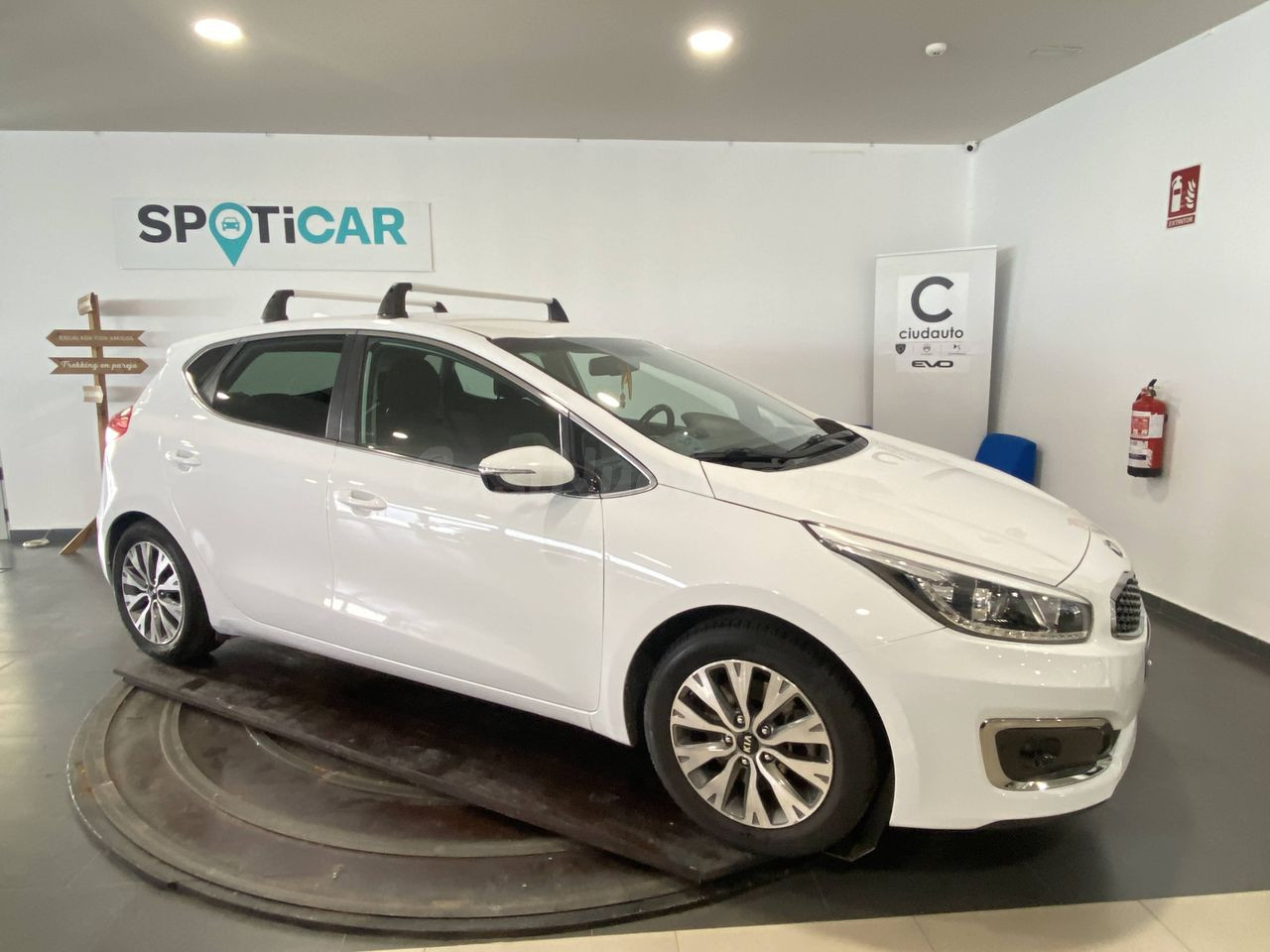 Kia Ceed 1.4 CVVT 74kW (100CV) Concept - foto 3