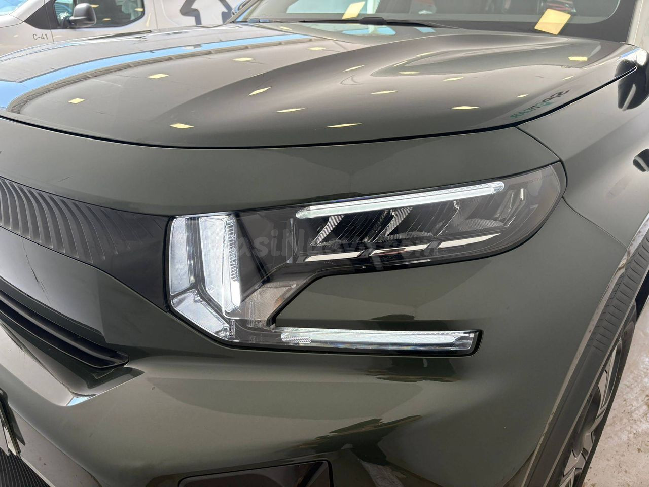 Citroën C3 Aircross Híbrido 145 en Torrent - Excelente Estad - foto 4
