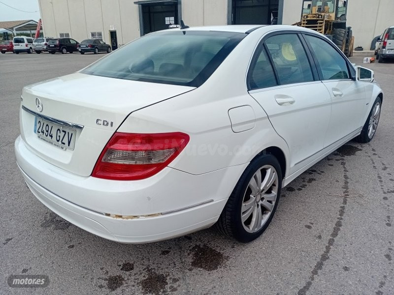 Mercedes Clase C 2010 con equipamiento premium en Murcia - foto 5