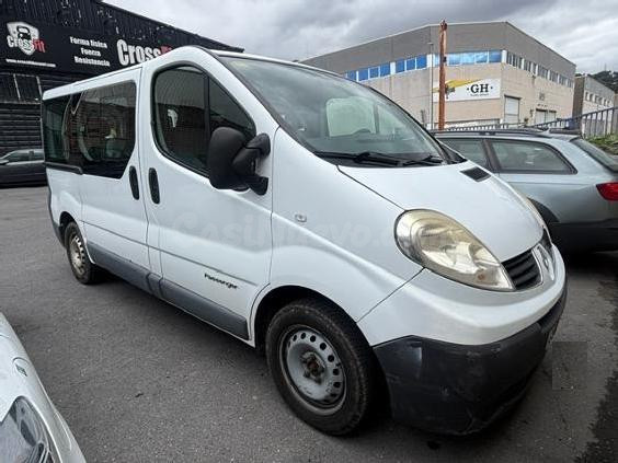 Renault TRAFIC 9 PLAZAS 2.0 DCI 115