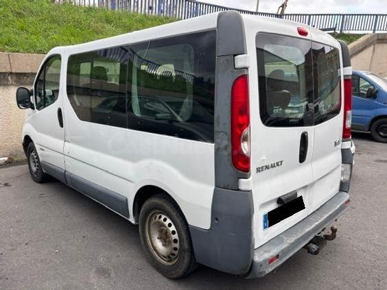 Renault TRAFIC 9 PLAZAS 2.0 DCI 115 - foto 2