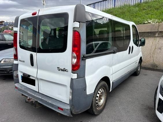 Renault TRAFIC 9 PLAZAS 2.0 DCI 115 - foto 3