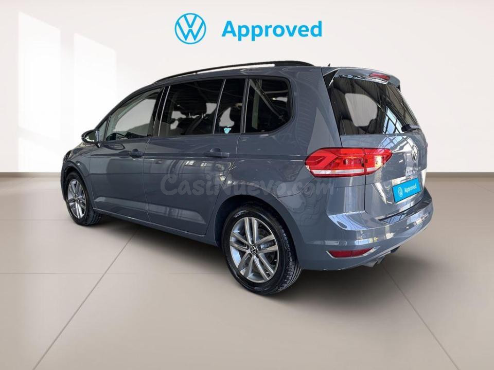 Volkswagen Touran - foto 2