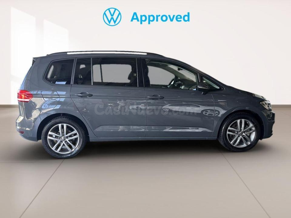 Volkswagen Touran - foto 3