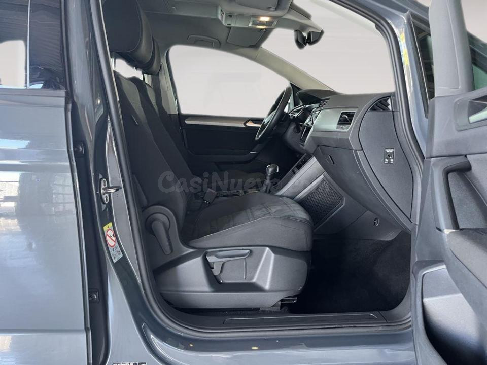 Volkswagen Touran - foto 5