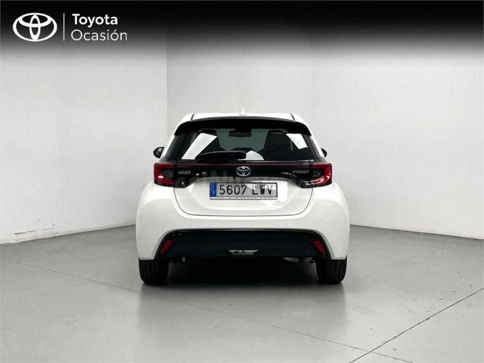 Toyota Yaris 2022 Girona Ciudad - Motor Eficiente y Fiable - foto 4