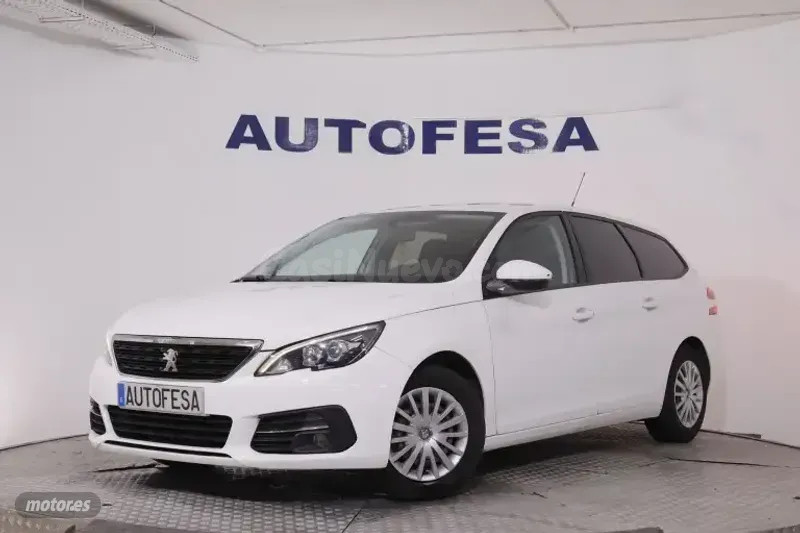 Peugeot 308 2018 en Alpedrete - Oferta con equipamiento premium