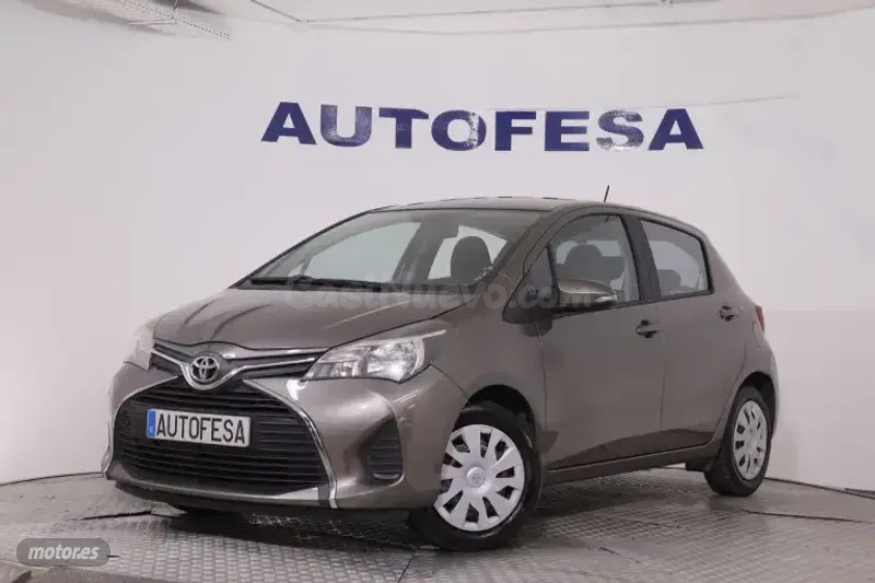 Toyota Yaris 2016 en Alpedrete con multimedia y confort