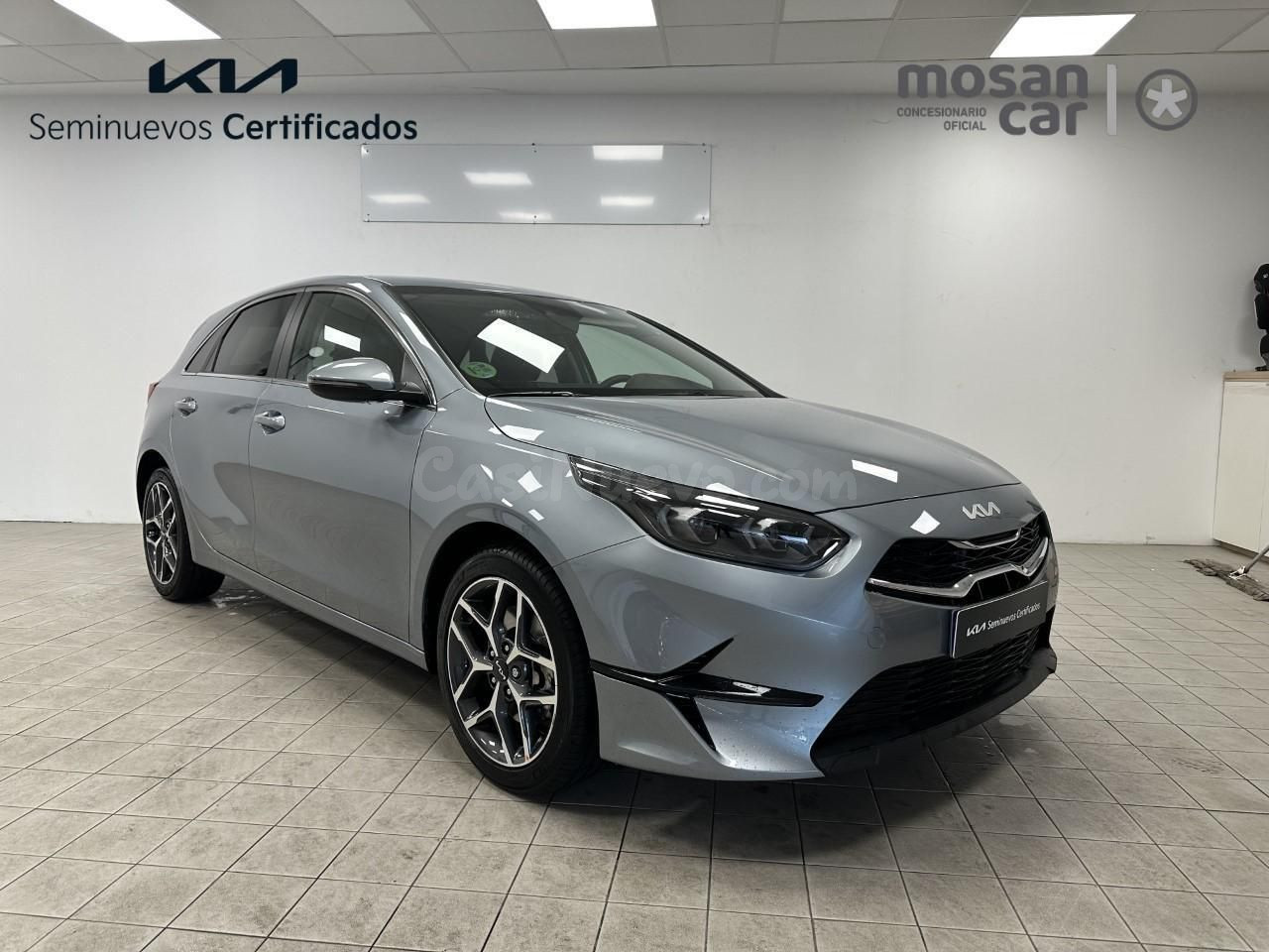 Kia Ceed 1.0 T-GDI 120 TECH GPS LL17 RADAR AR+CAM - foto 3