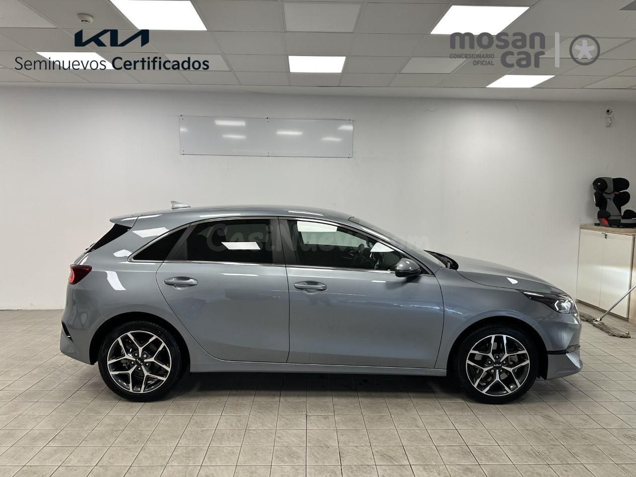 Kia Ceed 1.0 T-GDI 120 TECH GPS LL17 RADAR AR+CAM - foto 4