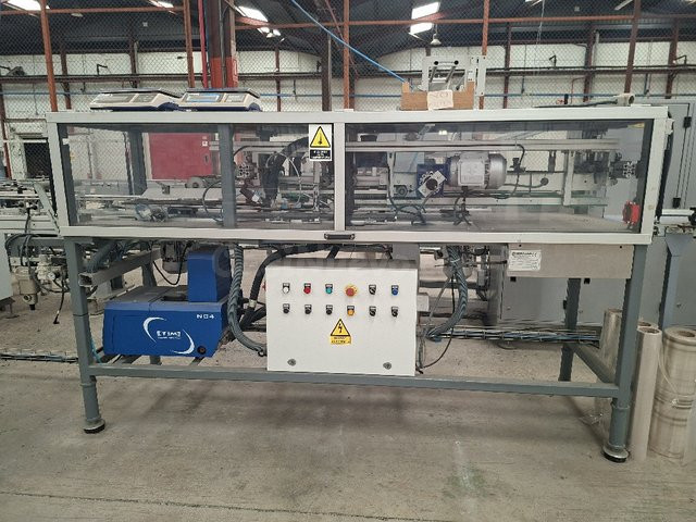 Máquina profesional para pegar bandejas en Castellón