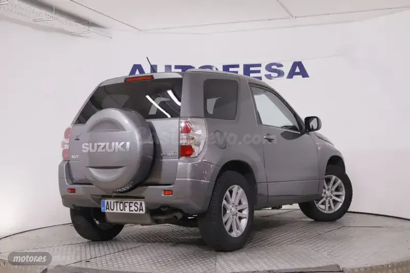 Suzuki Grand Vitara - foto 4