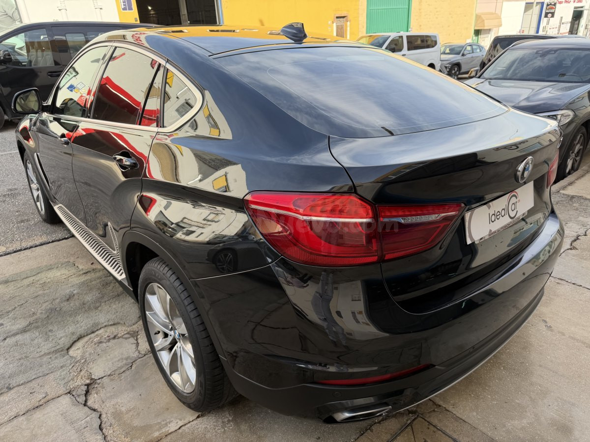 BMW X6 XDrive40d 2017 Torremolinos con garantía y extras premium - foto 3