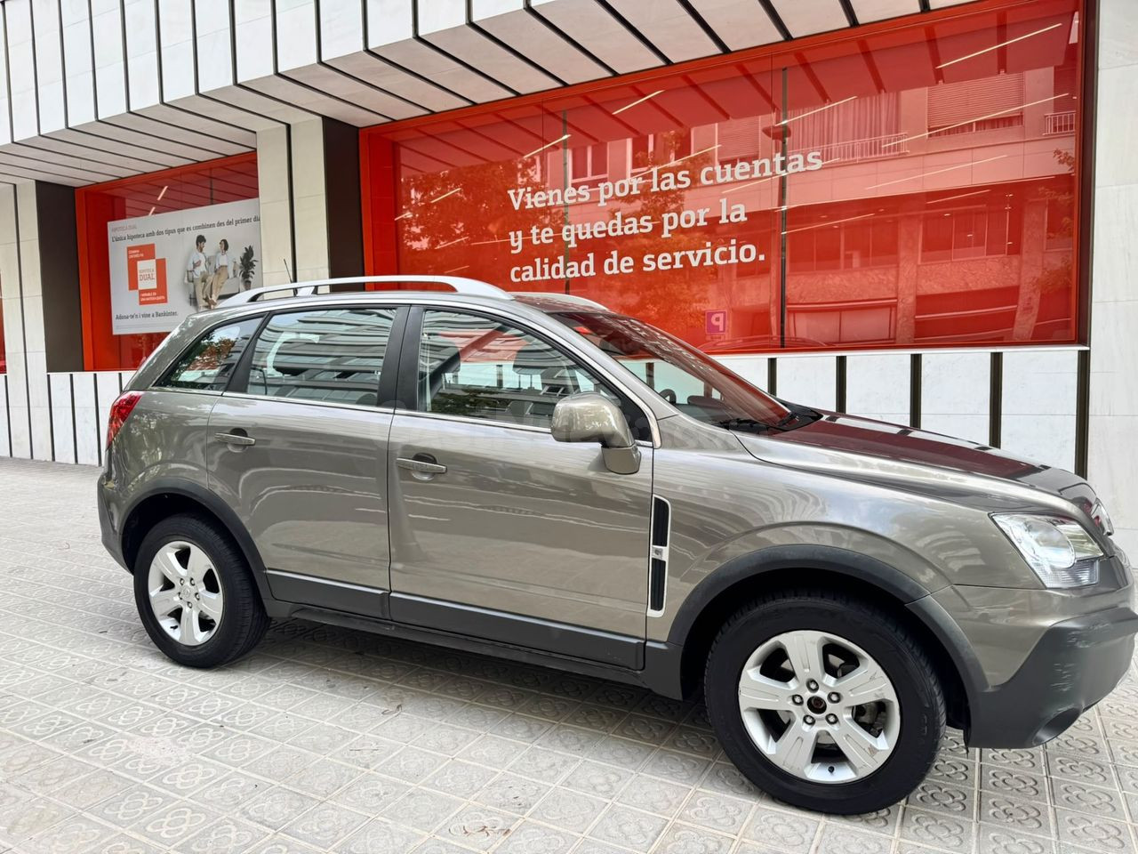 Opel Antara 4x4 Barcelona - Motor robusto y etiqueta ECO - foto 4