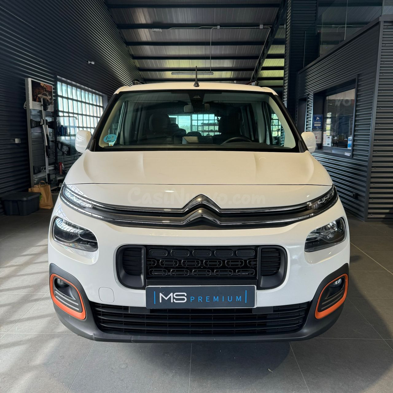 Citroën Berlingo Talla XL BlueHDi 100 S&S Live 7 plazas - foto 2