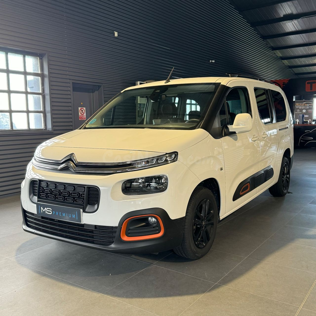 Citroën Berlingo Talla XL BlueHDi 100 S&S Live 7 plazas - foto 3