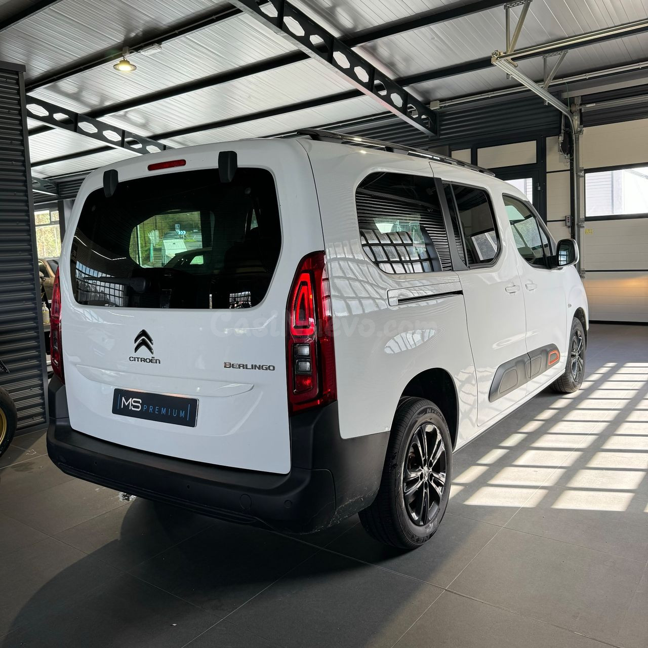 Citroën Berlingo Talla XL BlueHDi 100 S&S Live 7 plazas - foto 5