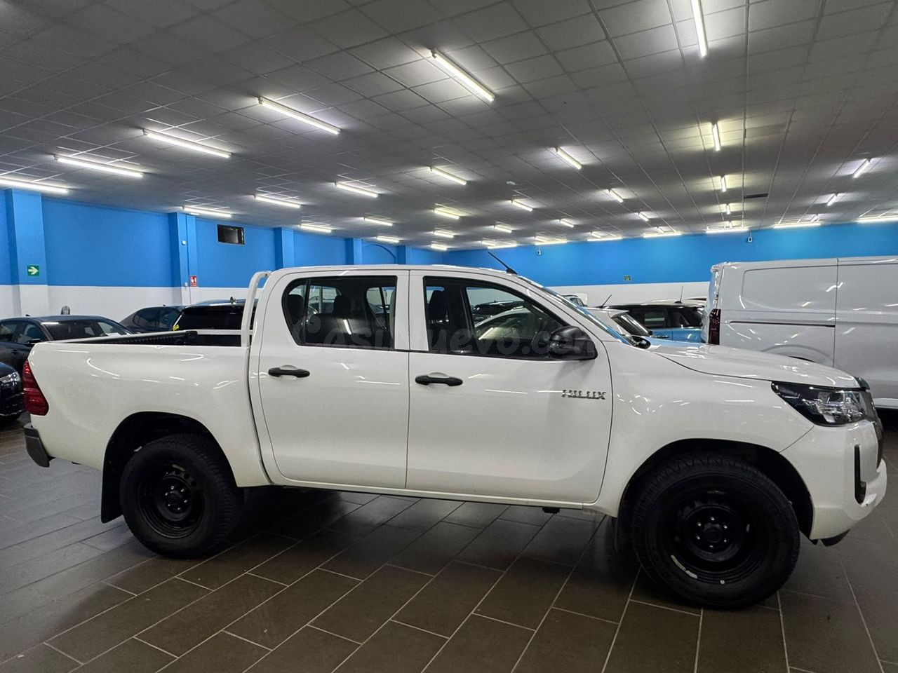 Toyota Hilux 2.4 D4D CABINA DOBLE GX - foto 3