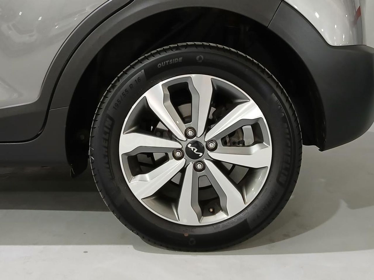 Kia Stonic 1.0 T-GDi MHEV 100CV Concept - foto 4