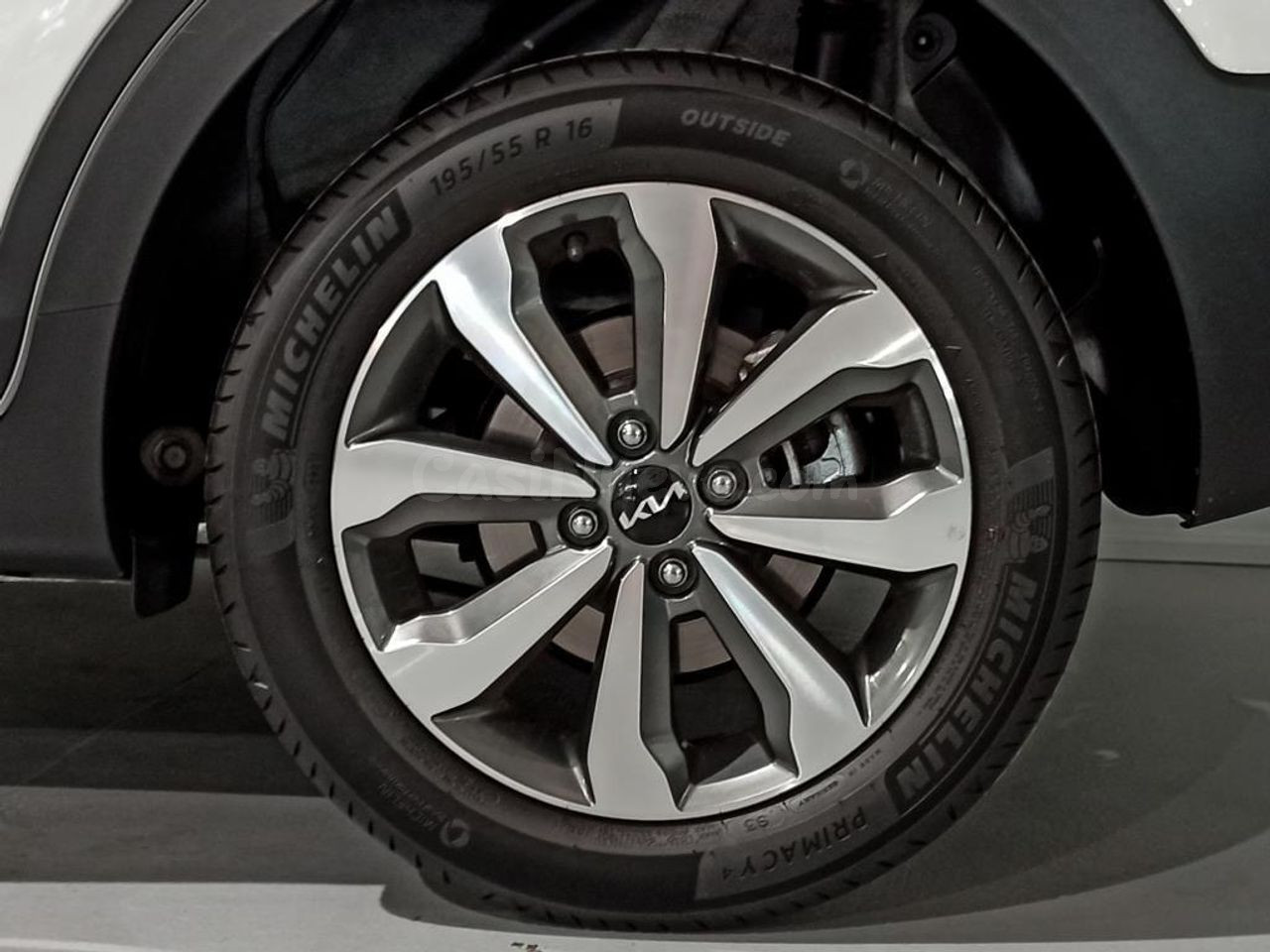 Kia Stonic 1.0 T-GDi MHEV 100CV Concept - foto 5