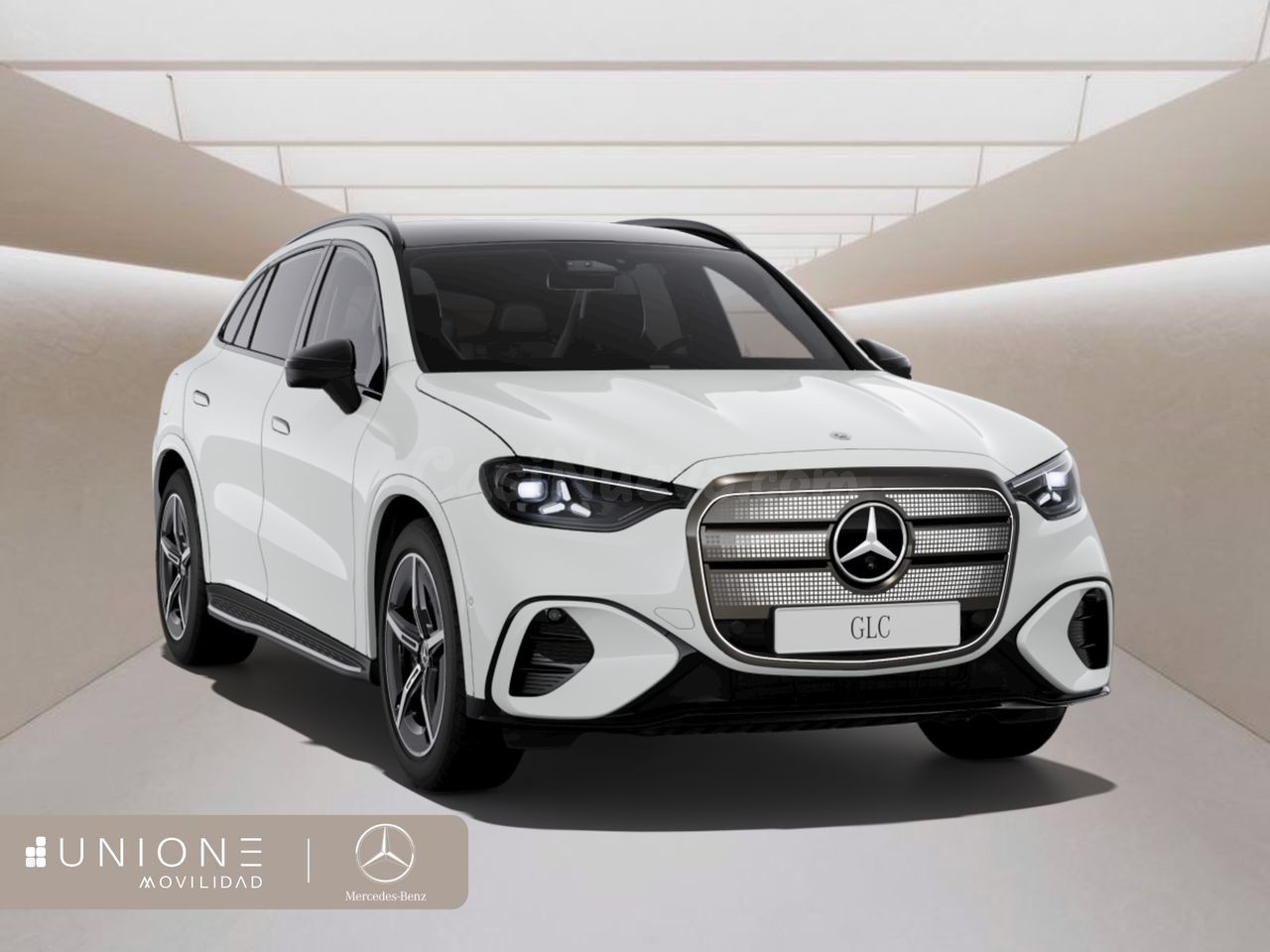 Mercedes GLC 400 4MATIC con extras premium en Valencia - foto 2