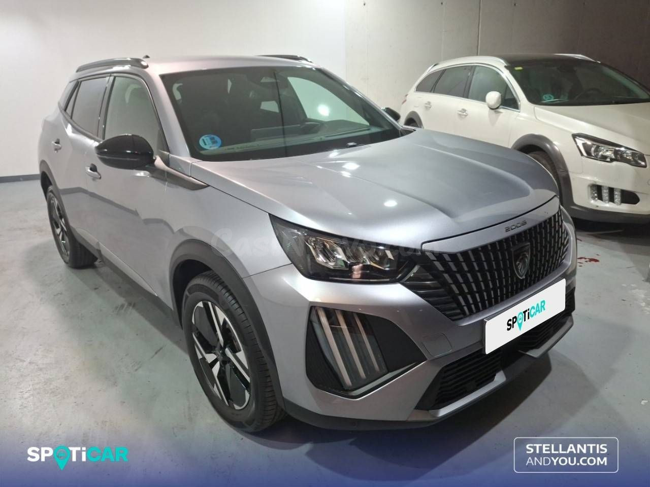 Peugeot 2008 Hybrid 145cv eDCS6 Allure - Sant Boi de Llobregat - foto 3