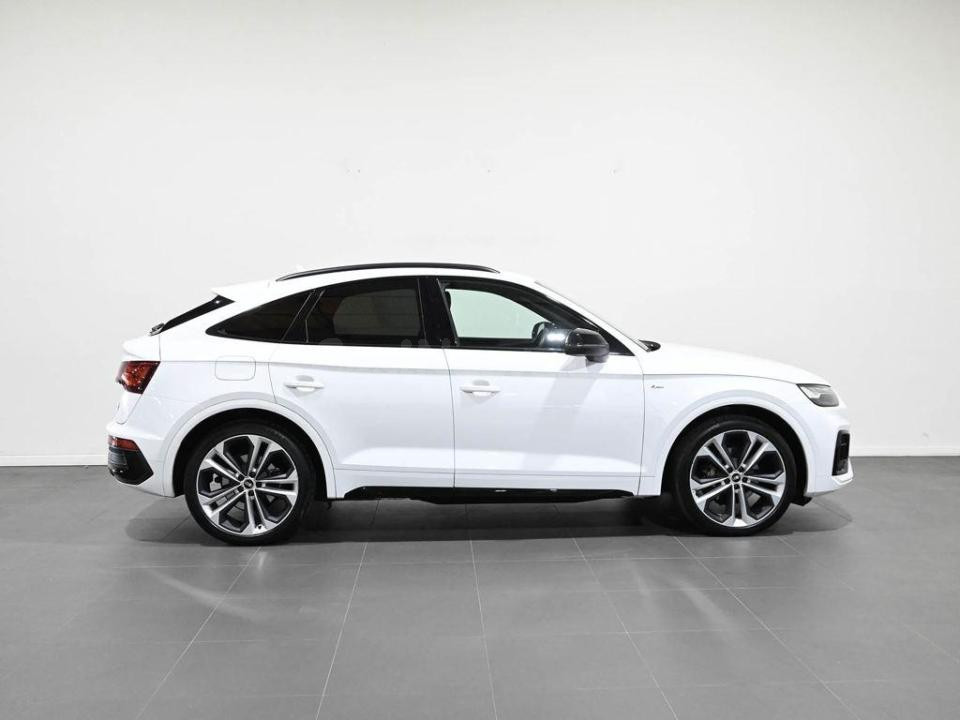 Audi Q5 SPORTBACK - foto 3