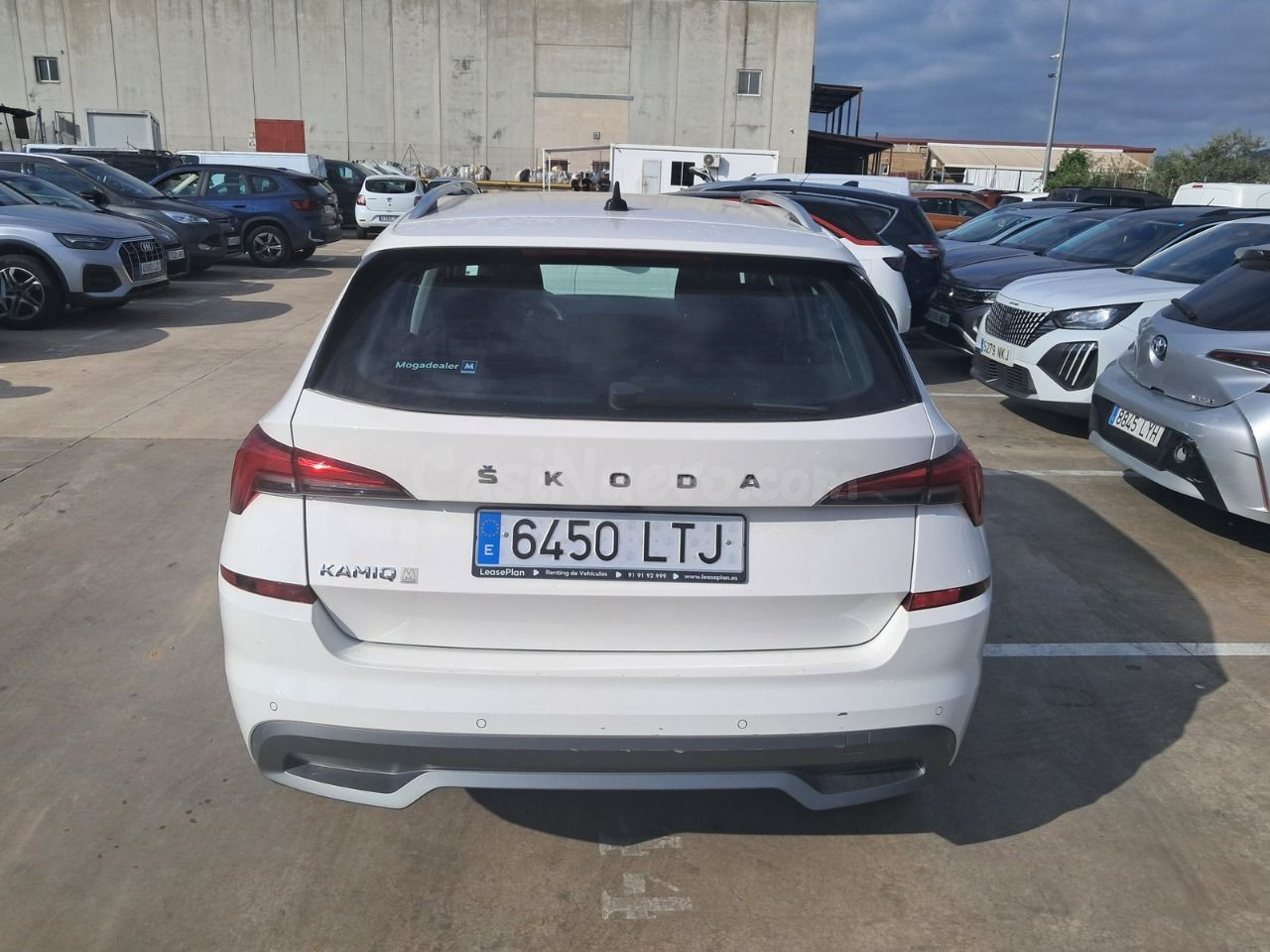 Skoda Kamiq 1.0 TSI Ambition DSG Madrid - Renting seminuevos Ayvens - foto 5