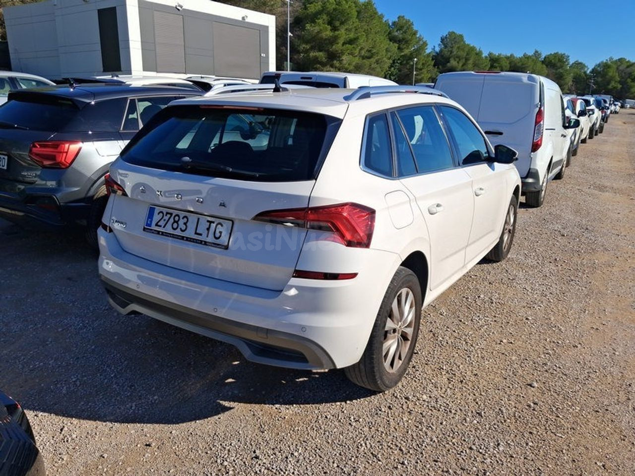Skoda Kamiq 1.0 TSI Ambition - Renting seminuevo Madrid centro - foto 4