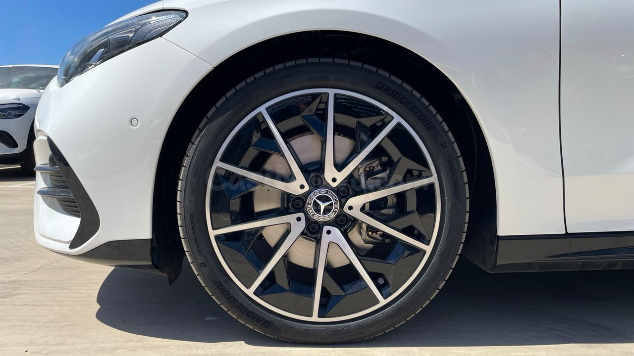 Mercedes CLA Clase 250+ con tecnología EQ en Sevilla - foto 5